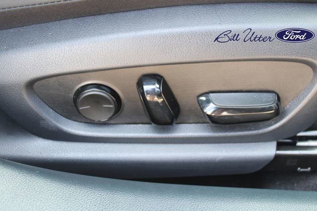 Used 2025 Lexus ES 350 w/ Premium Package FWD image 12
