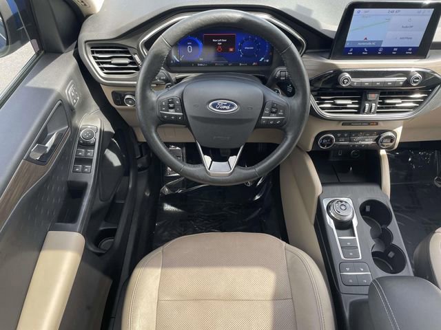 Certified 2020 Ford Escape Titanium image 11