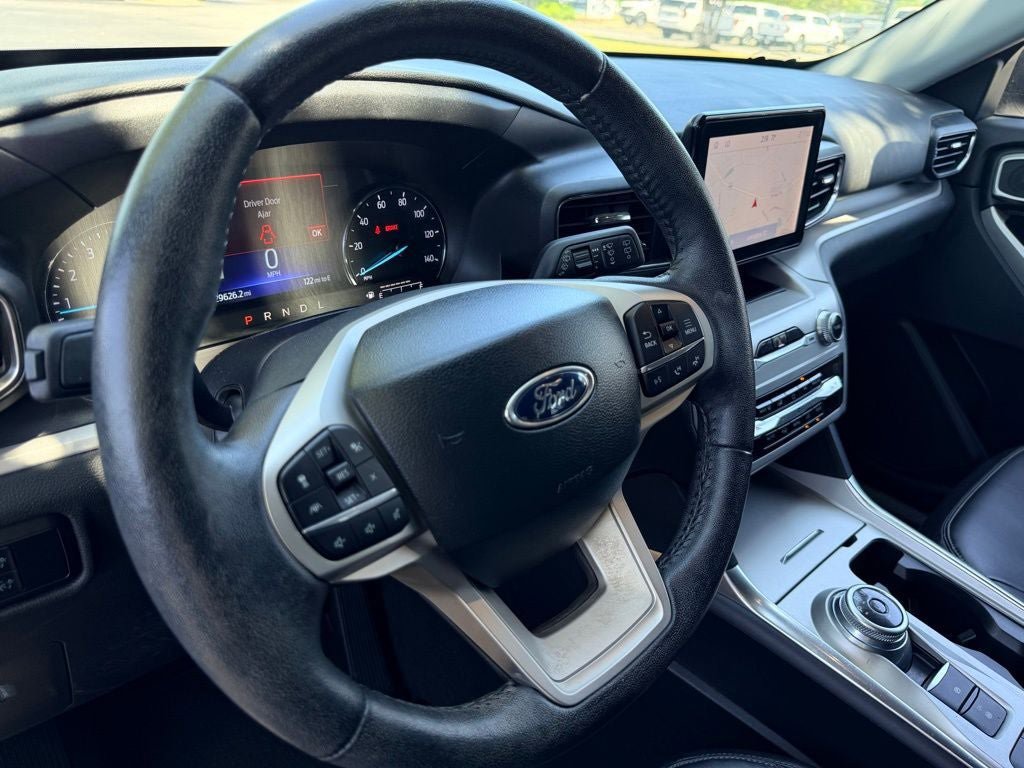 Certified 2023 Ford Explorer XLT w/ Equipment Group 202A RWD image 24