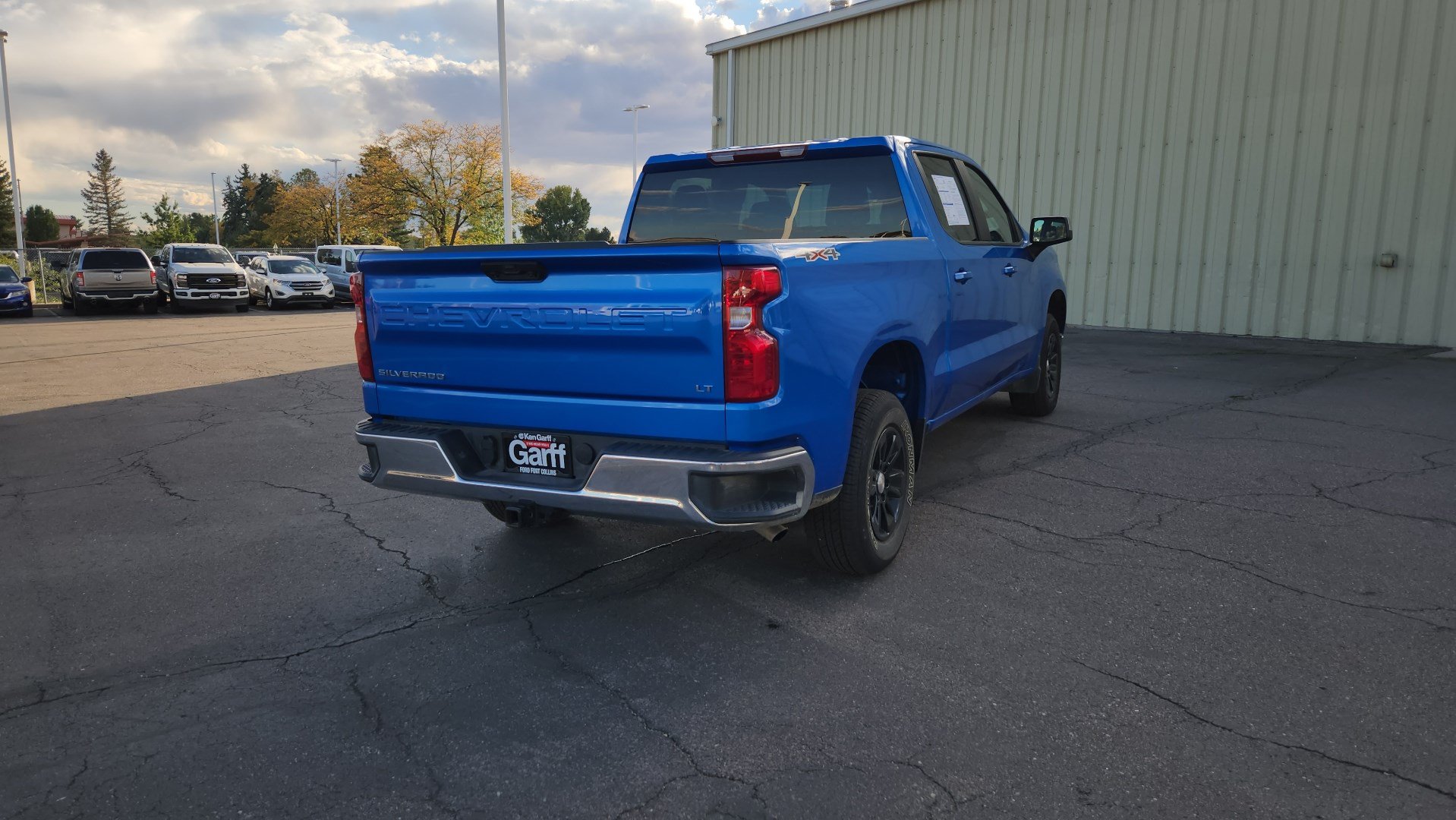 Used 2025 Chevrolet Silverado 1500 LT AWD/4WD image 11
