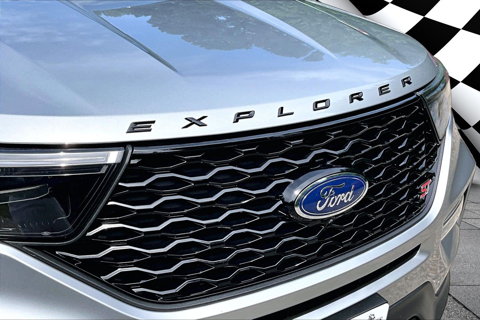 Certified 2022 Ford Explorer ST w/ Equipment Group 401A AWD/4WD image 29