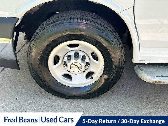 Used 2024 Chevrolet Express 2500 w/ Driver Convenience Package RWD image 29