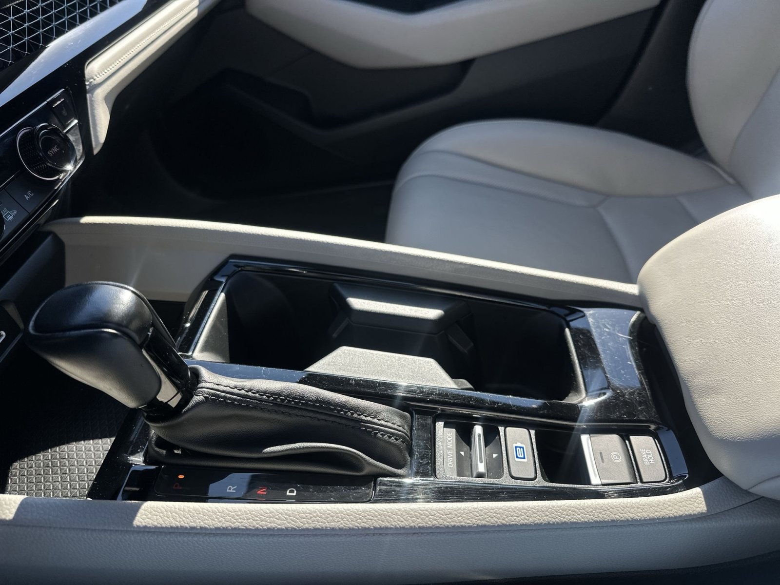 Used 2023 Honda Accord EX-L image 22