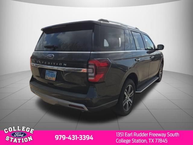Certified 2023 Ford Expedition Limited image 3