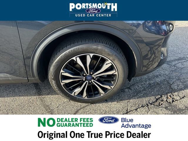 Certified 2022 Ford Escape SE w/ SE Sport Appearance Package image 31