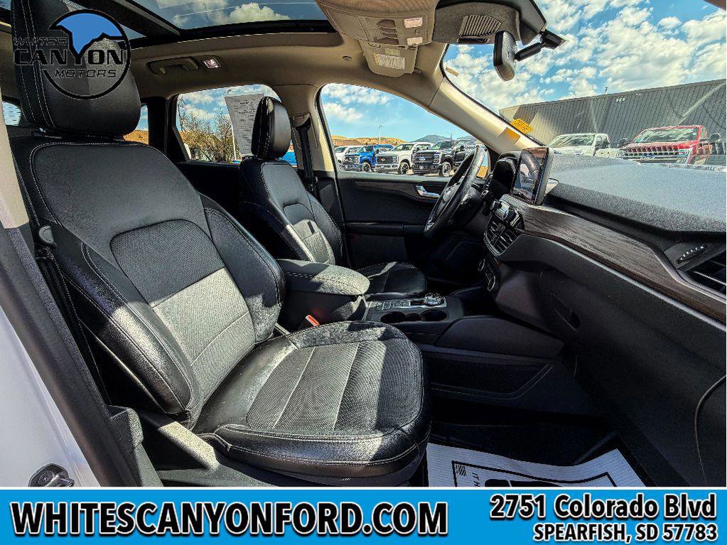Certified 2020 Ford Escape Titanium image 14
