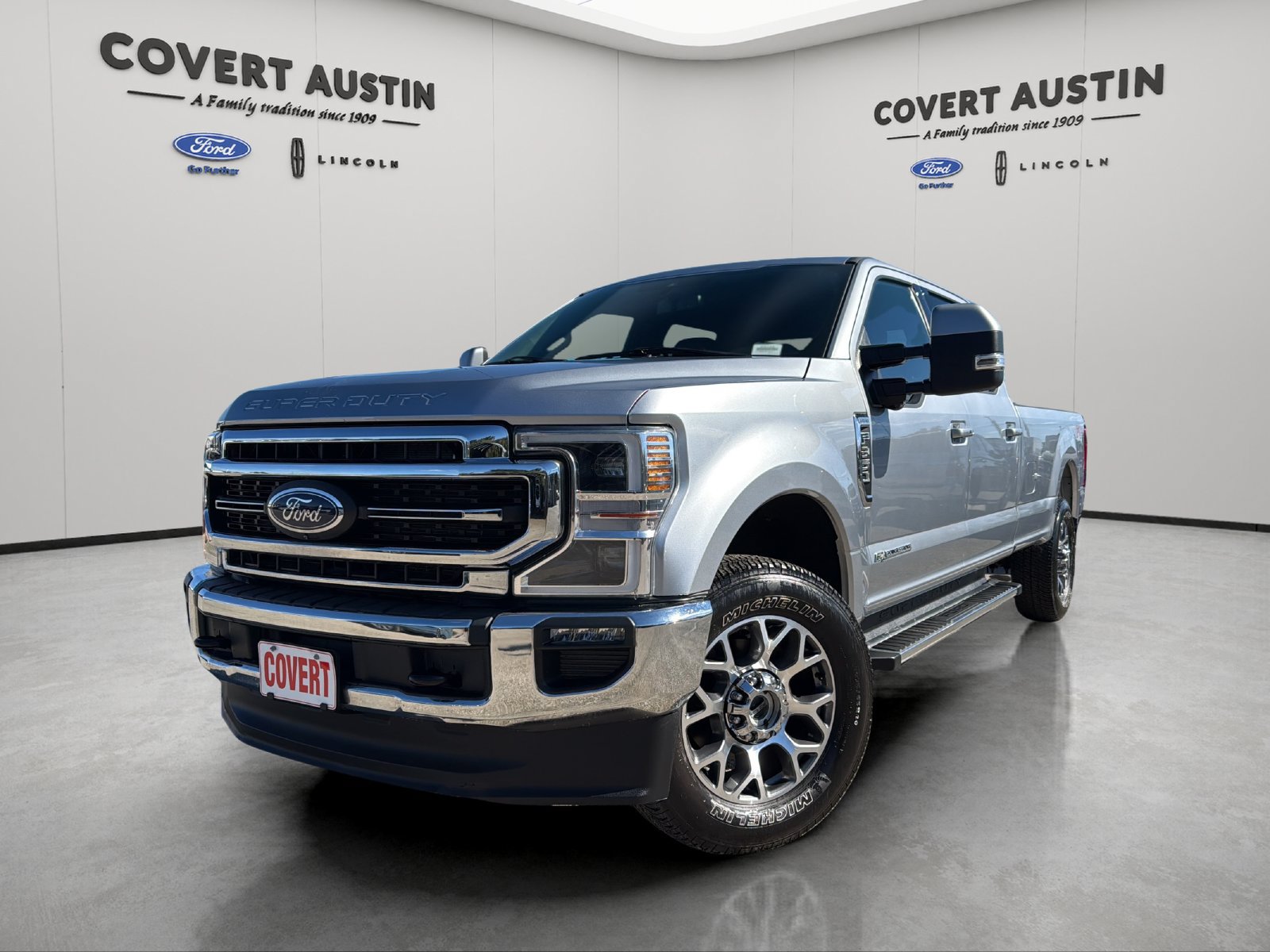 Certified 2022 Ford F350 Lariat w/ Lariat Ultimate Package AWD/4WD image 1
