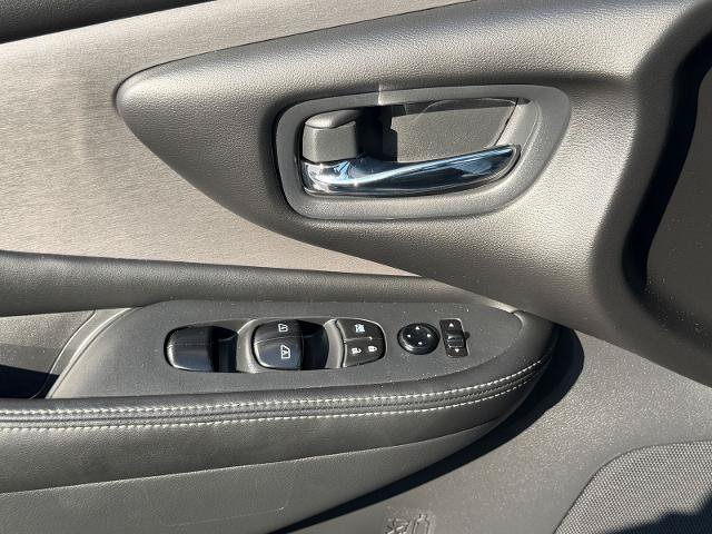 Used 2024 Nissan Murano SV AWD/4WD image 25