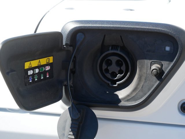 Used 2021 Jeep Wrangler Unlimited Sahara AWD/4WD image 12
