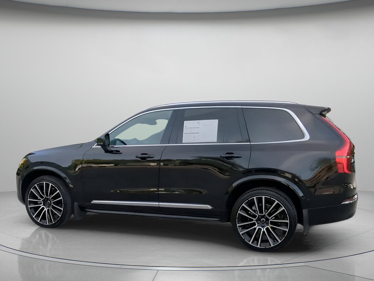Used 2026 Volvo XC90 B6 Plus w/ Protection Package Premier AWD/4WD image 17