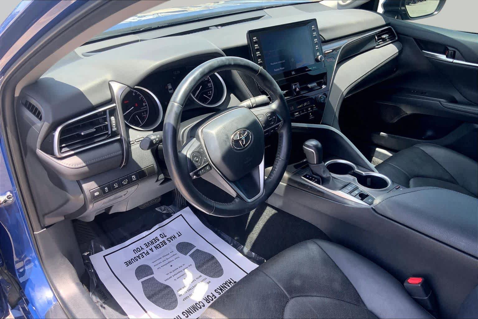 Used 2024 Toyota Camry XLE w/ Navigation Package FWD image 18