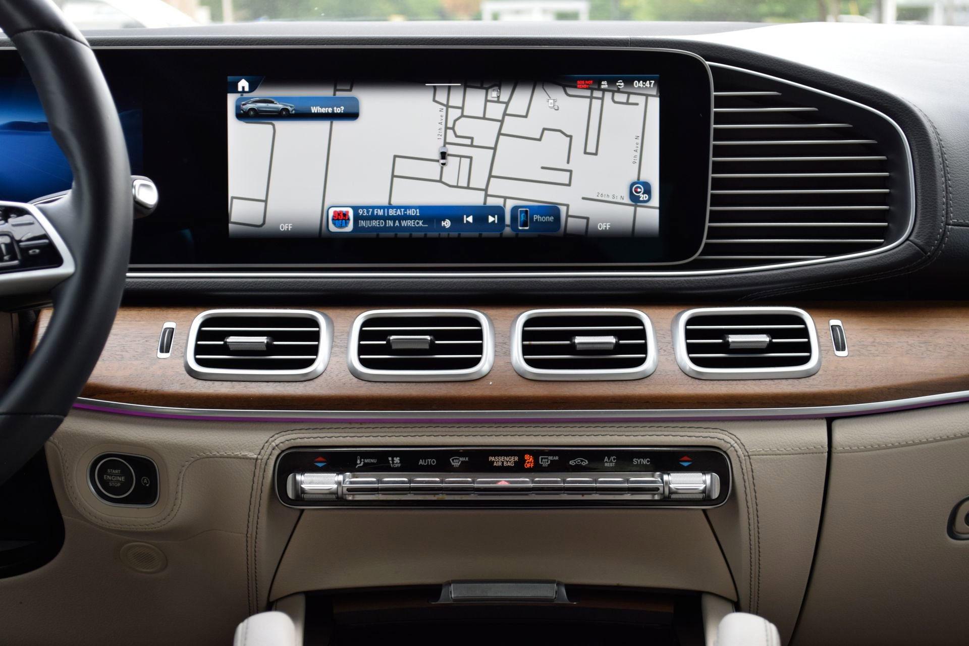 Used 2025 Mercedes-Benz GLE 450 4MATIC Coupe image 11