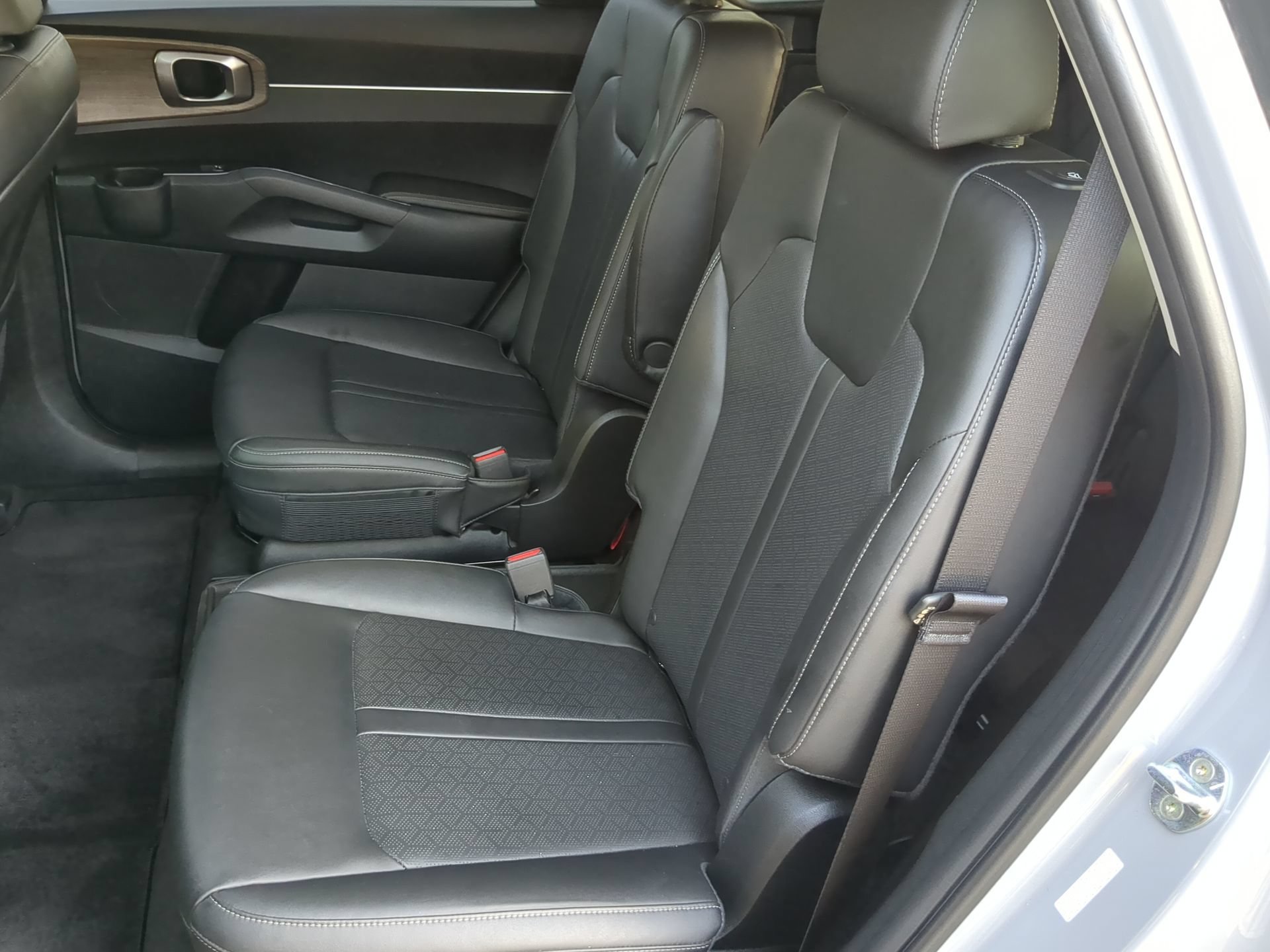 Used 2022 Kia Sorento EX w/ Panoramic Sunroof Package FWD image 53