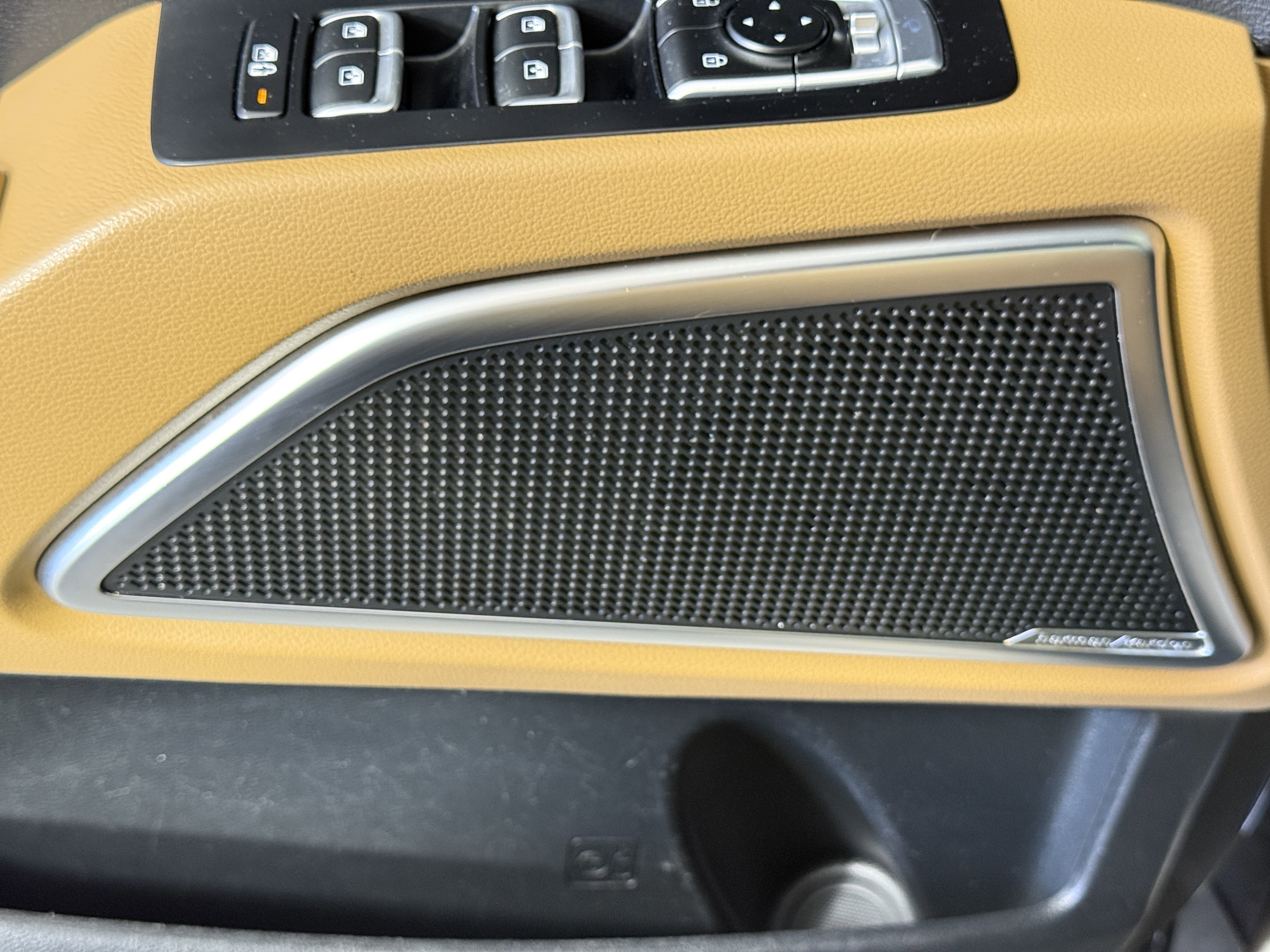 Used 2020 Kia Telluride SX w/ Towing Package image 17