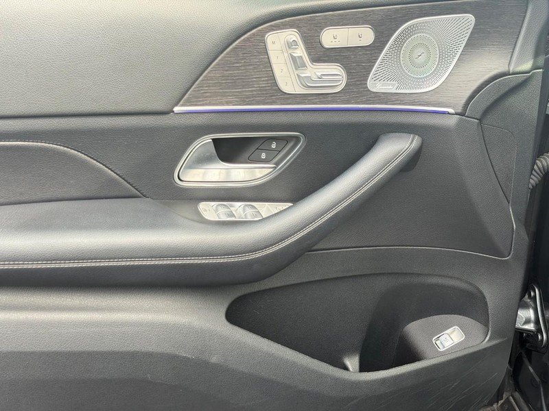 Used 2020 Mercedes-Benz GLS 450 4MATIC image 31