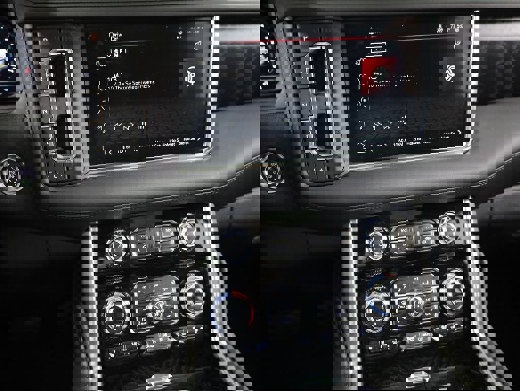 Used 2023 GMC Yukon Denali image 13