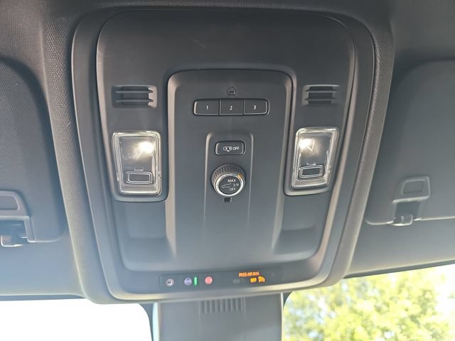 Used 2023 GMC Yukon SLT RWD image 33