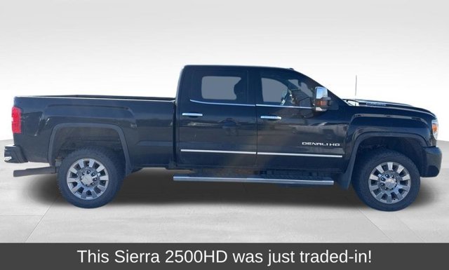 Used 2018 GMC Sierra 2500 Denali w/ Duramax Plus Package AWD/4WD image 1