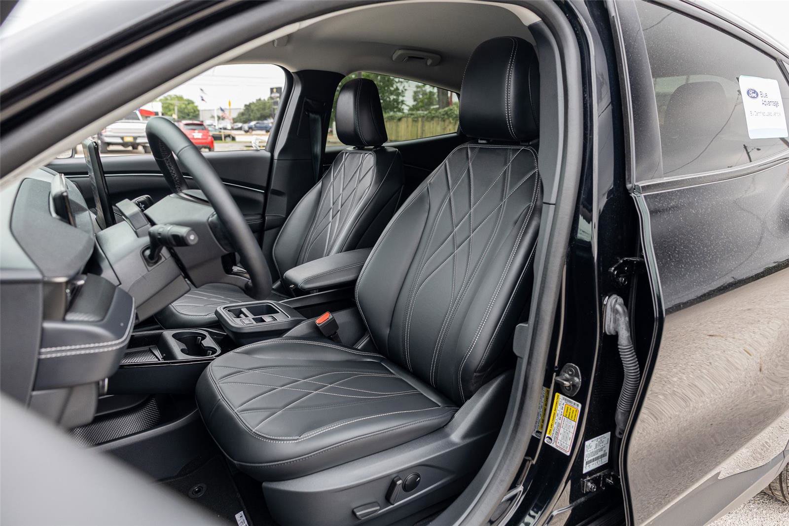 Certified 2025 Ford Mustang Mach-E Select RWD image 15