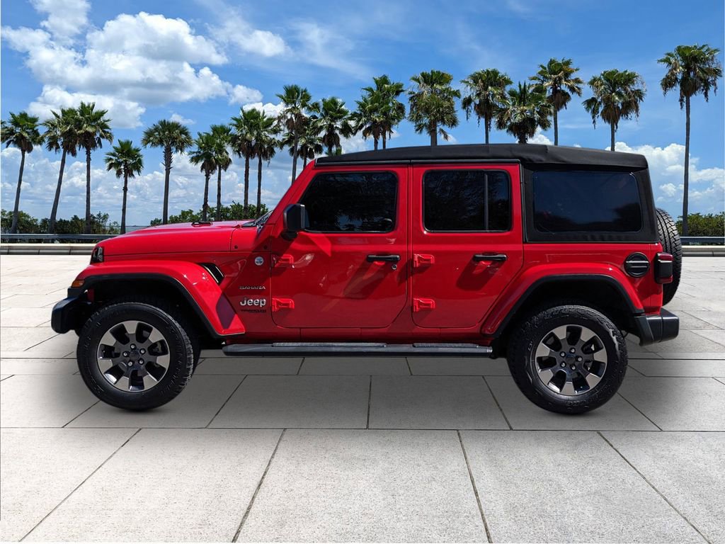 Used 2019 Jeep Wrangler Unlimited Sahara w/ Dual Top Group AWD/4WD image 4