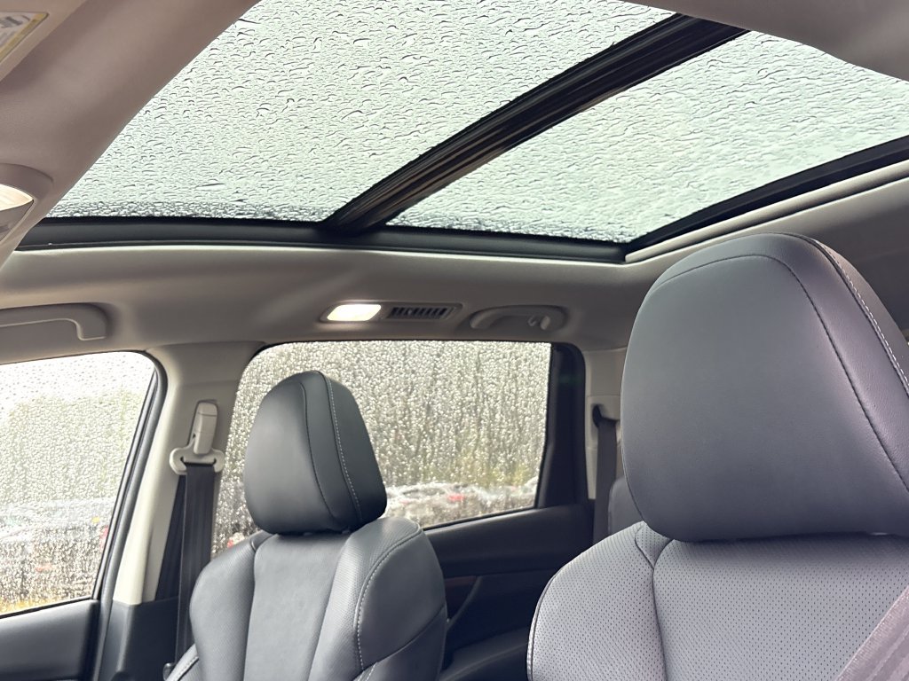 Used 2022 Subaru Ascent Touring w/ Popular Package #2A AWD/4WD image 3