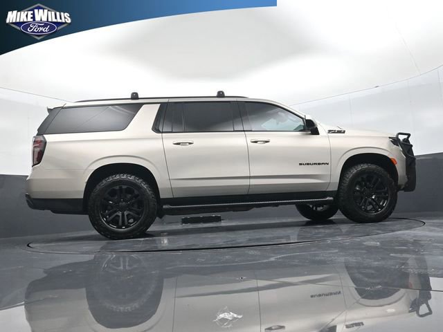 Used 2023 Chevrolet Suburban Z71 image 17