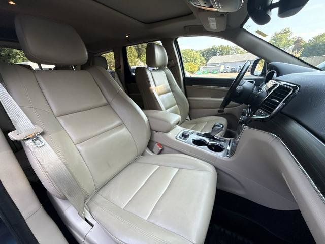 Used 2021 Jeep Grand Cherokee Limited AWD/4WD image 25