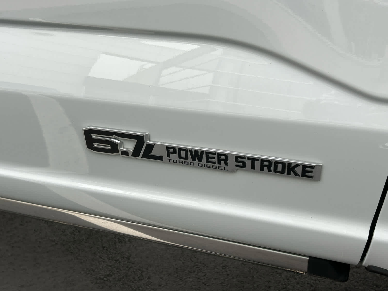 Certified 2025 Ford F350 Platinum w/ FX4 Off-Road Package image 18