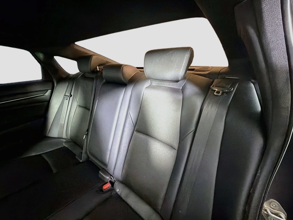 Used 2019 Honda Accord Sport image 21