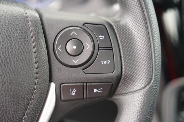 Used 2017 Toyota Corolla XLE FWD image 24