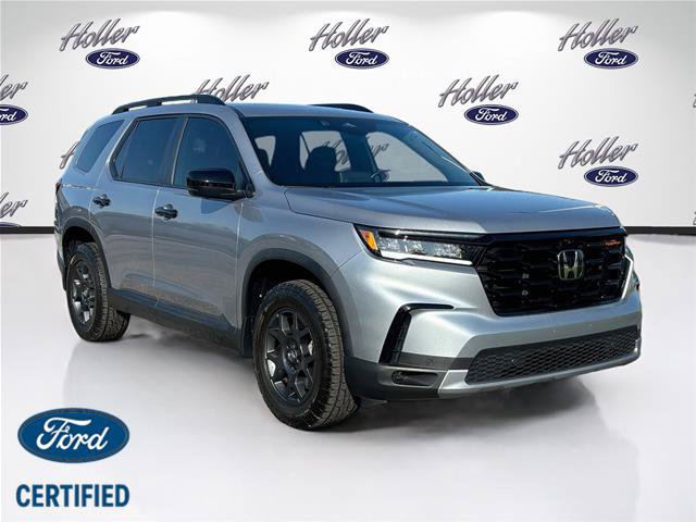 Used 2025 Honda Pilot TrailSport