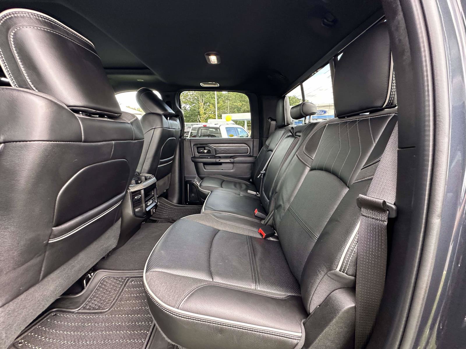 Used 2026 RAM 2500 Limited AWD/4WD image 32