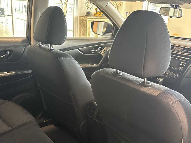 Used 2017 Nissan Rogue S image 25