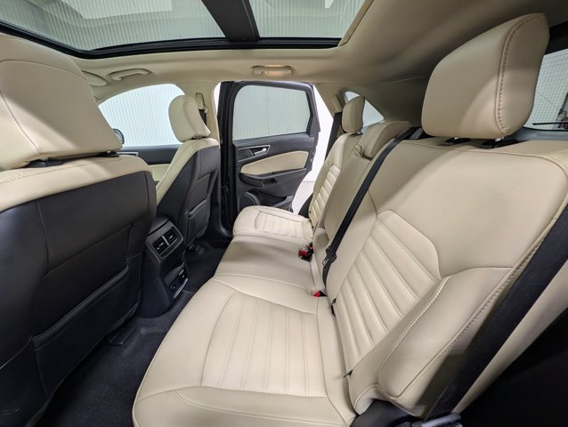 Certified 2024 Ford Edge SEL w/ Convenience Package AWD/4WD image 14