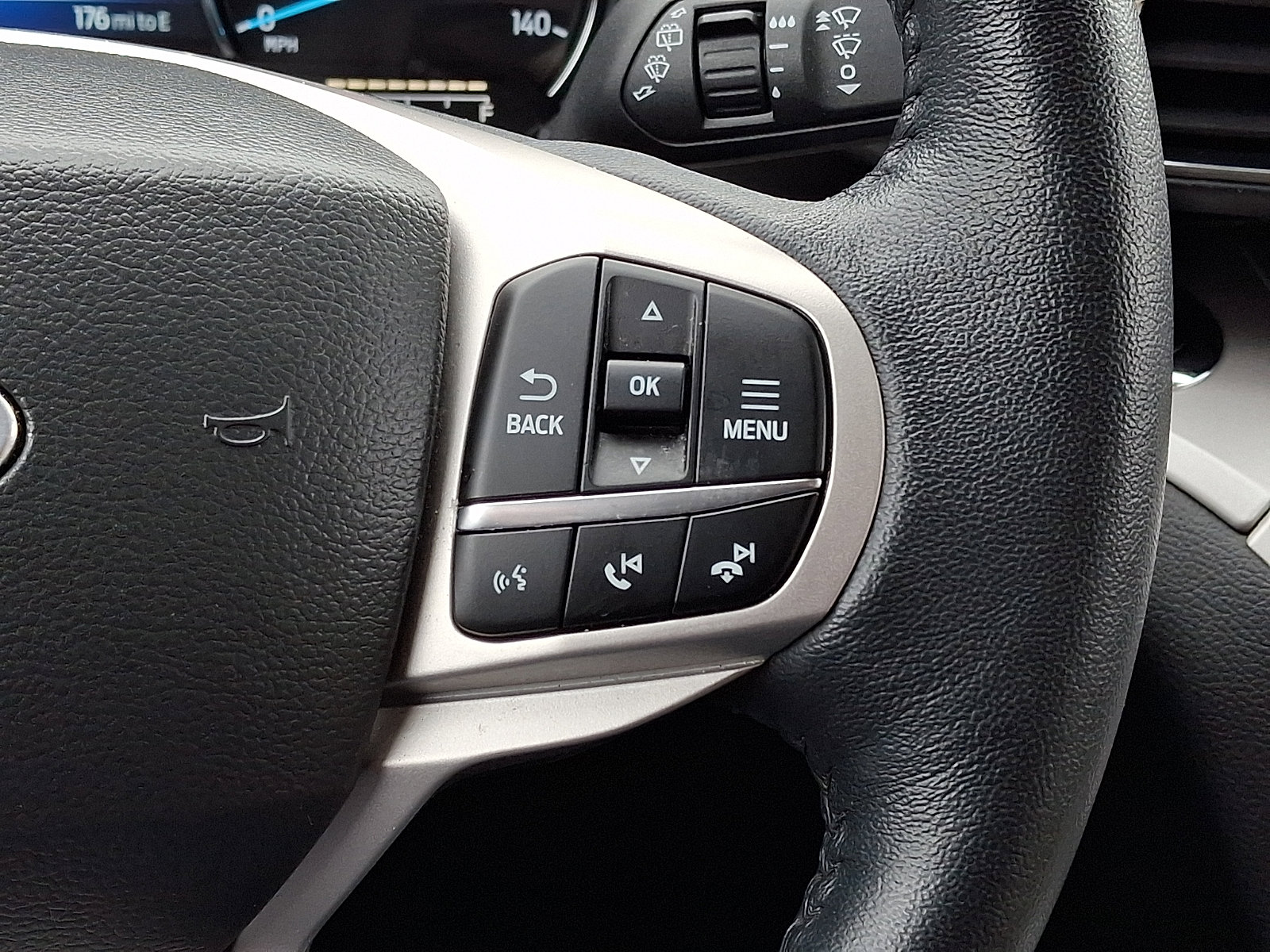 Certified 2023 Ford Explorer XLT w/ Equipment Group 202A image 25