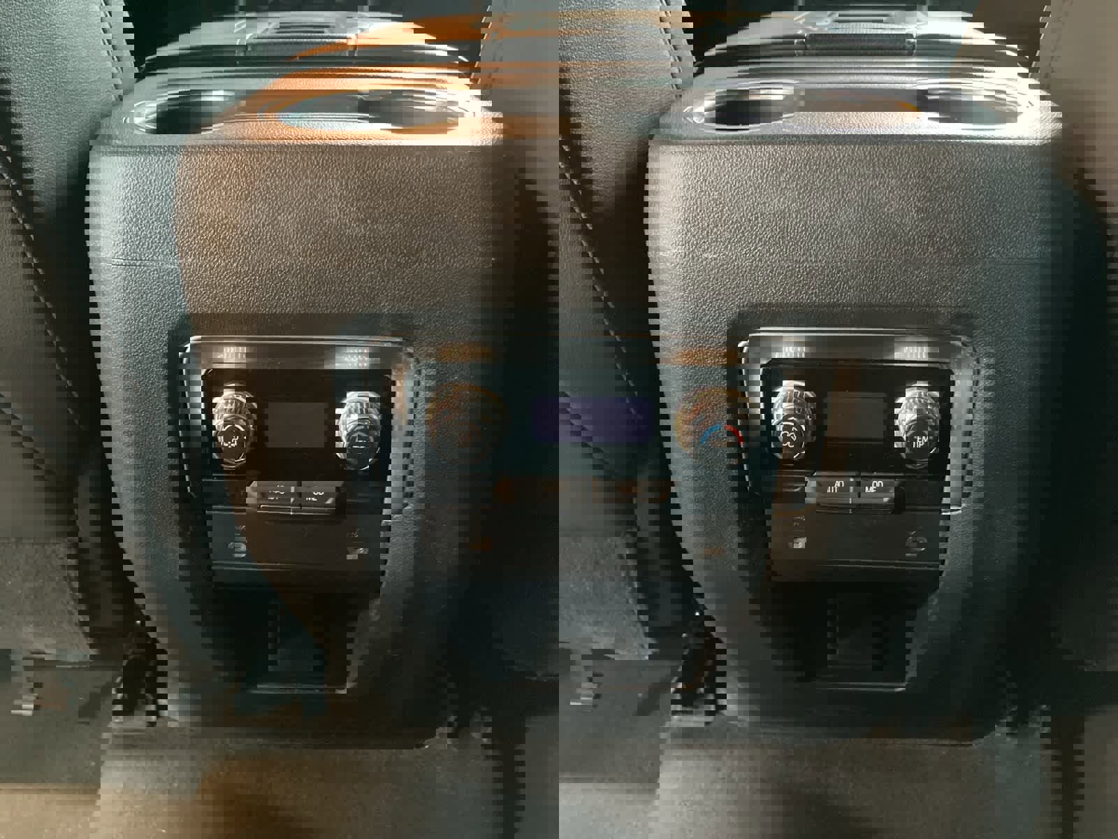 Used 2021 GMC Yukon XL SLT image 25