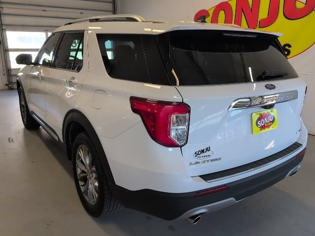Certified 2022 Ford Explorer Limited AWD/4WD image 3