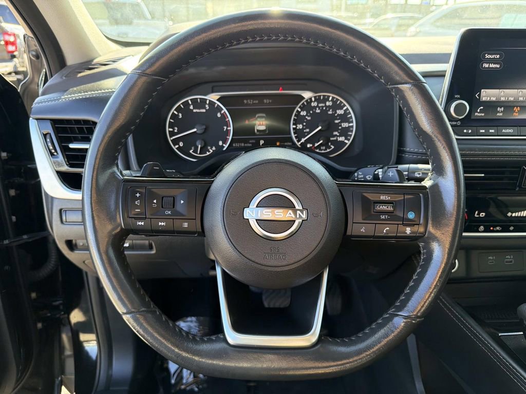 Used 2023 Nissan Rogue SL image 10