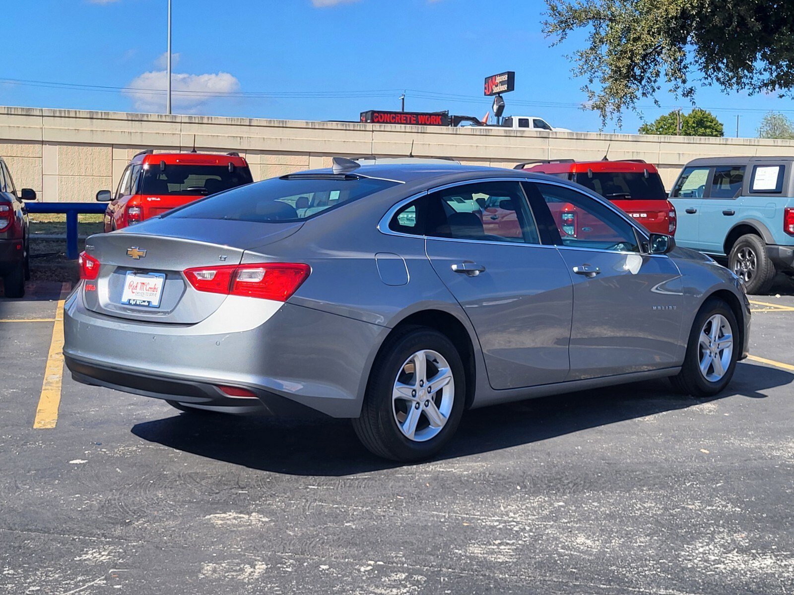 Used 2024 Chevrolet Malibu LT image 3