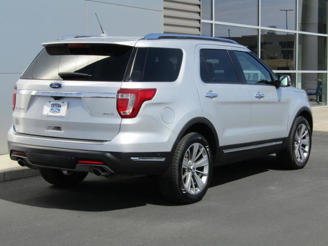 Certified 2018 Ford Explorer Limited w/ Equipment Group 301A image 9