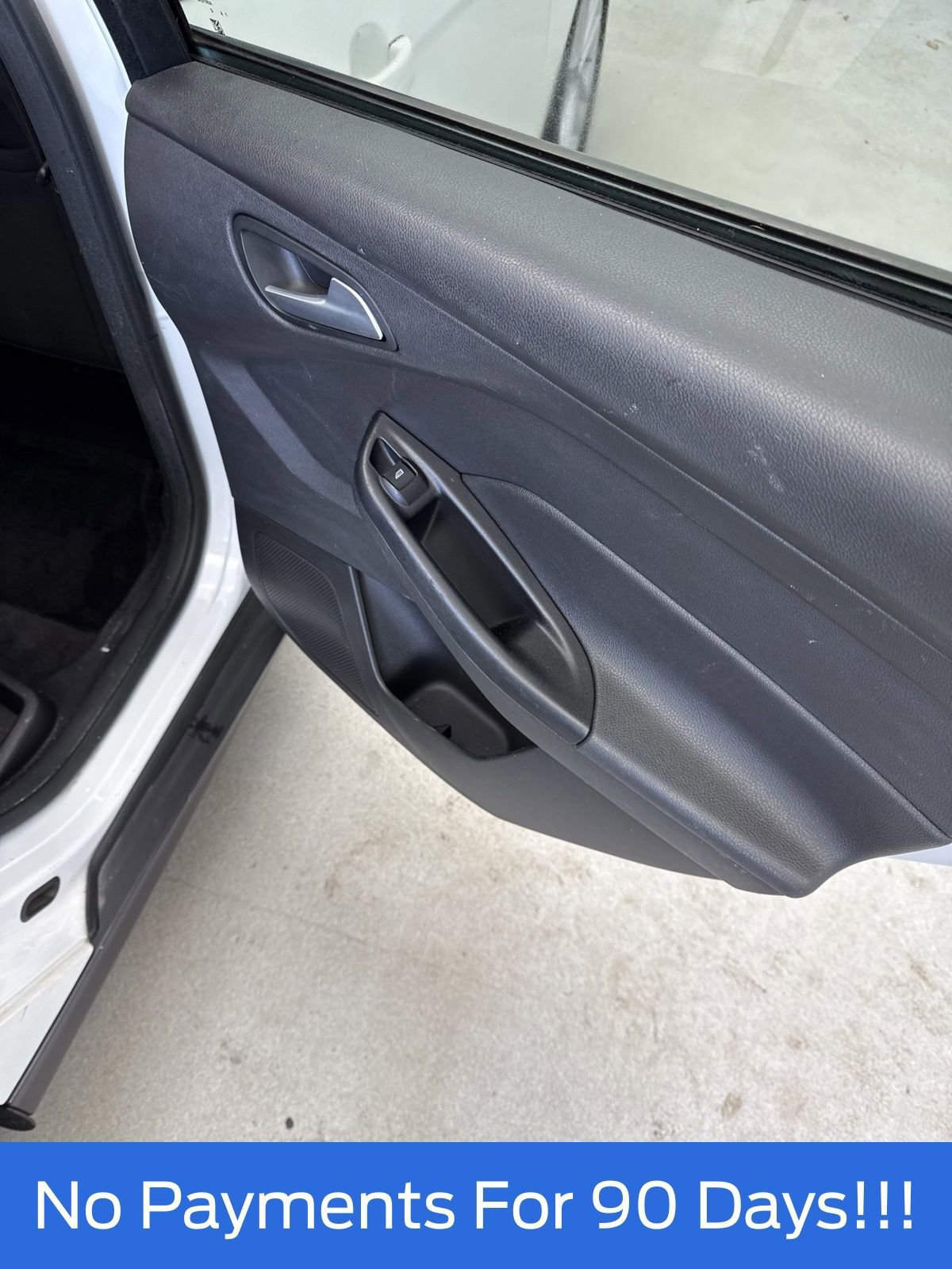 Certified 2018 Ford Focus SE FWD image 32