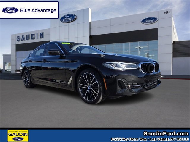 Used 2023 BMW 530e w/ Premium Package image 7