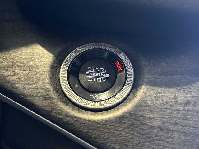 Used 2022 Jeep Grand Cherokee Limited 4xe image 16