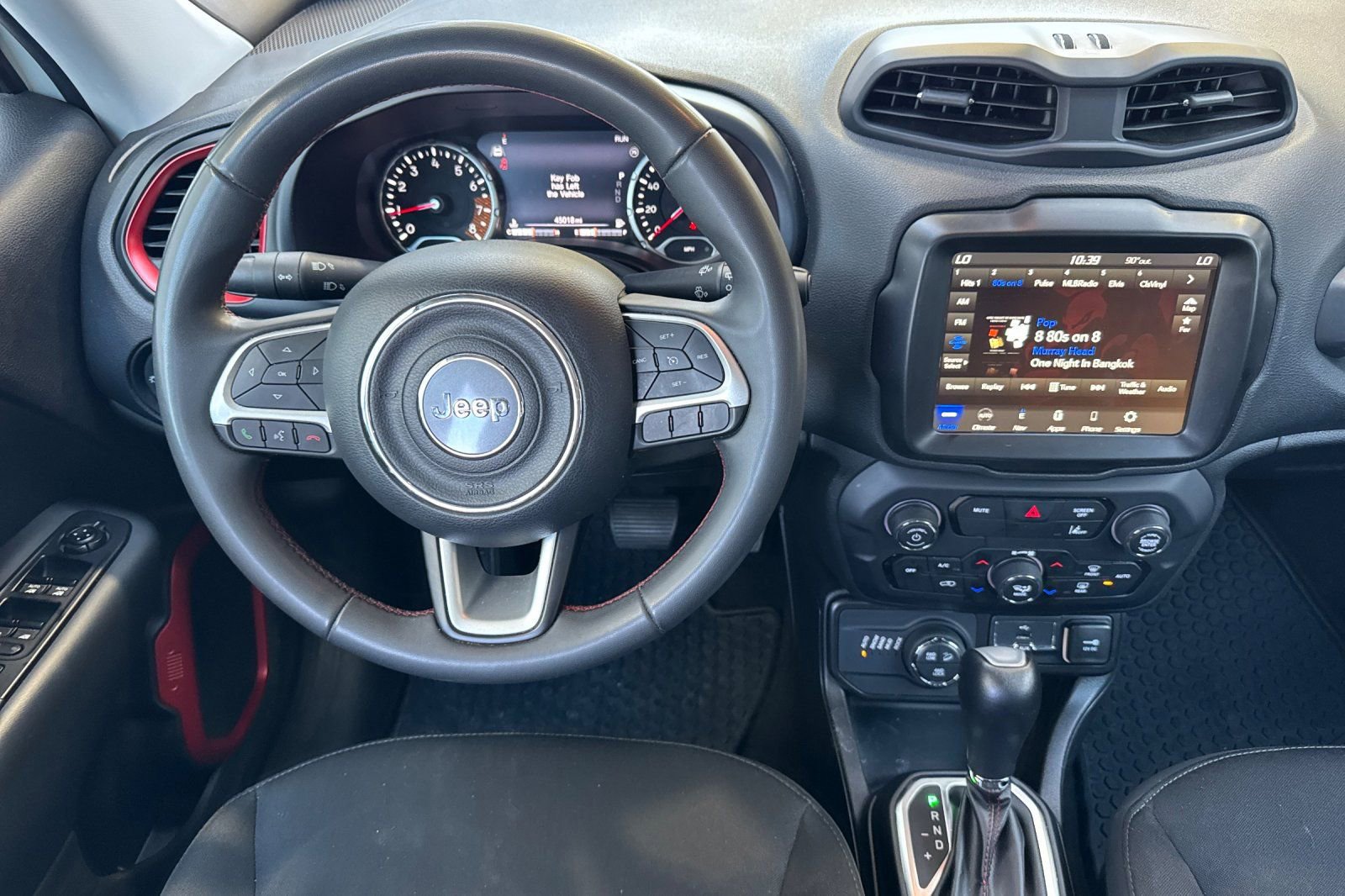 Used 2023 Jeep Renegade Trailhawk AWD/4WD image 13