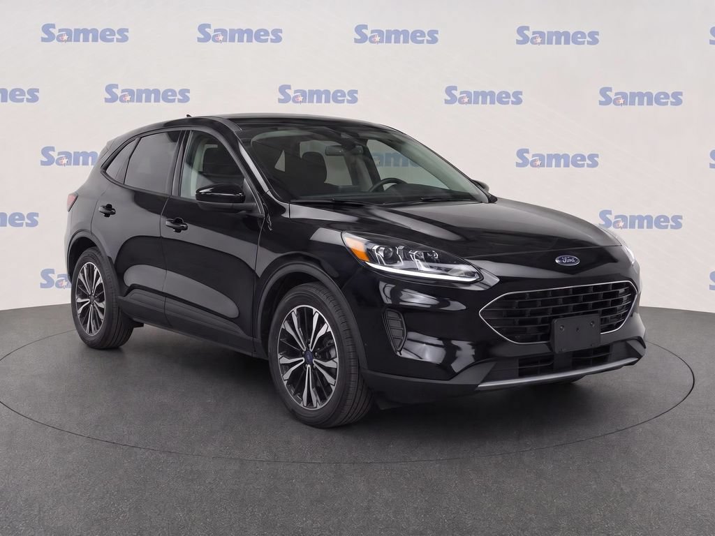 Certified 2022 Ford Escape SE w/ SE Sport Appearance Package
