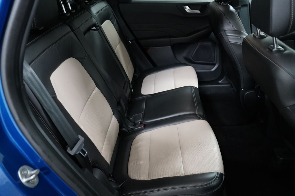 Certified 2022 Ford Escape Titanium w/ Titanium Elite Package AWD/4WD image 22