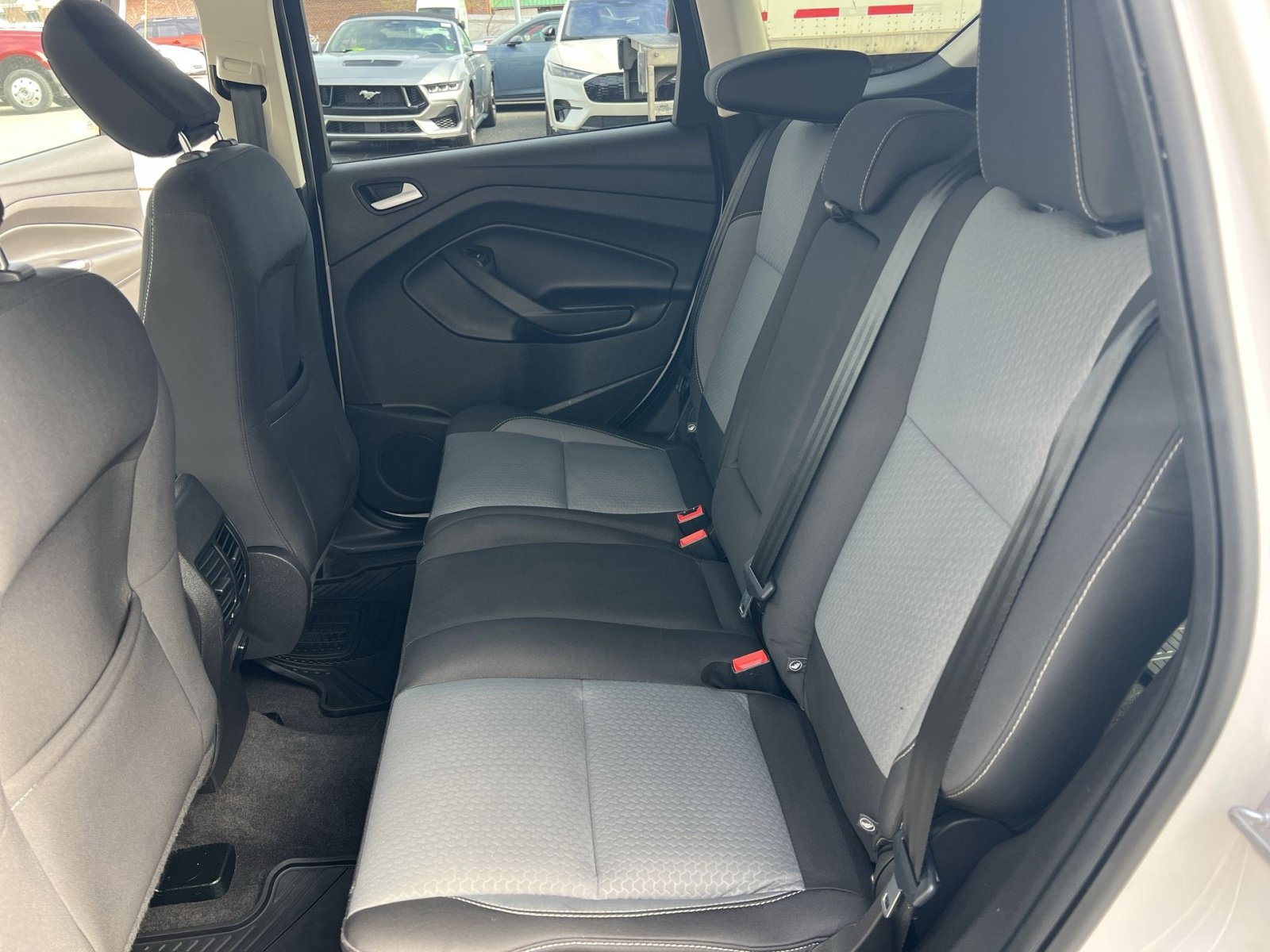 Certified 2018 Ford Escape SE w/ SE Sync 3 Package image 23