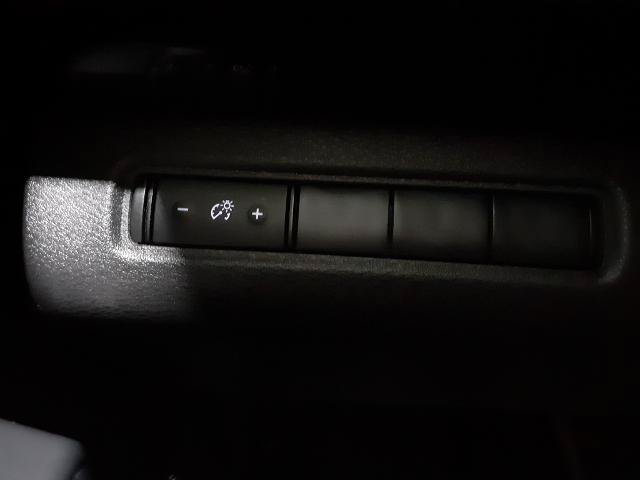 Used 2025 Nissan Pathfinder S AWD/4WD image 12
