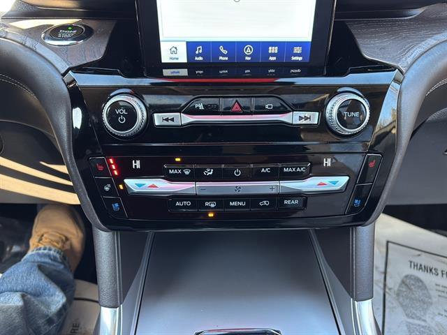 Certified 2021 Ford Explorer Platinum w/ Equipment Group 601A image 24