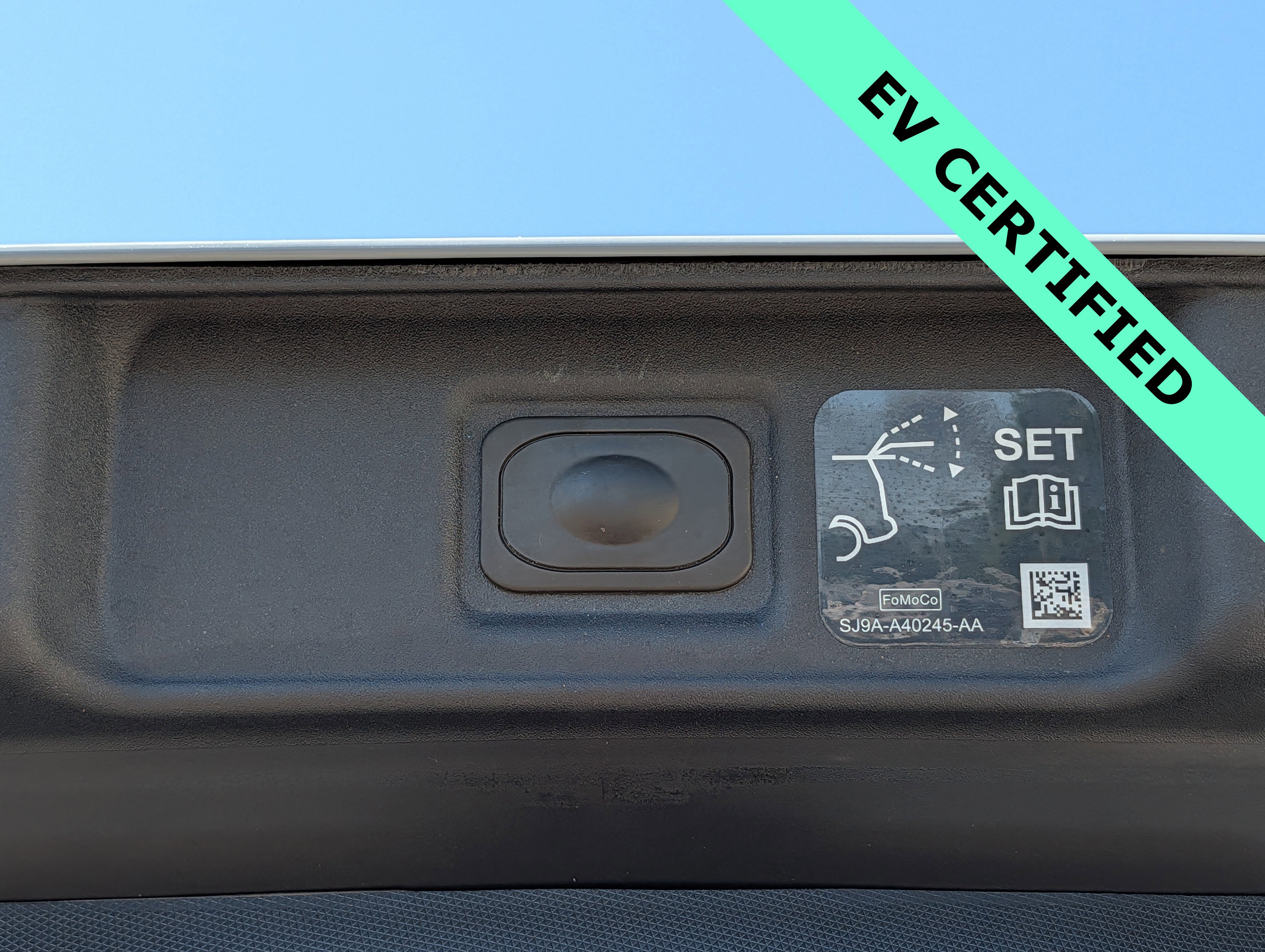 Certified 2025 Ford Mustang Mach-E GT AWD/4WD image 14